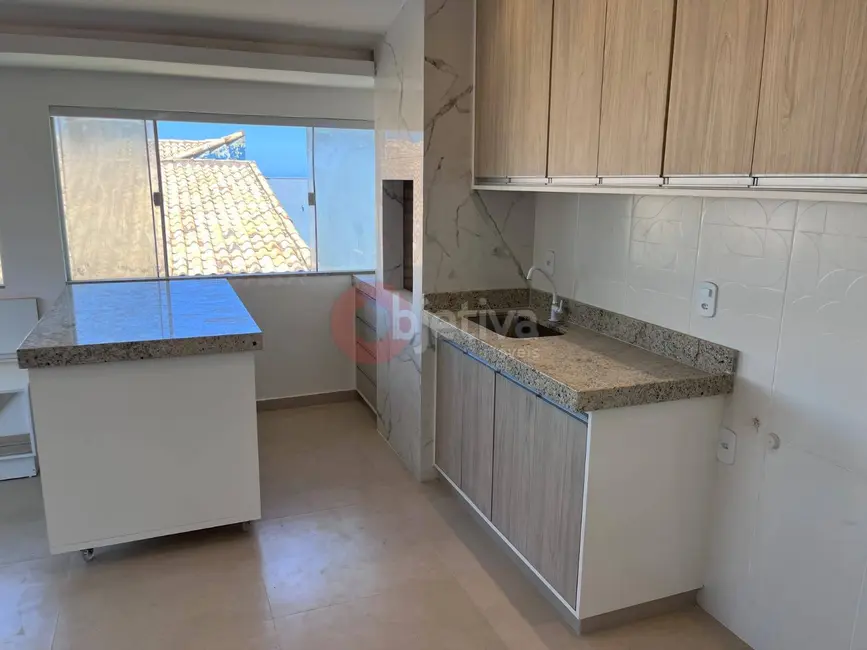 Foto 3 de Apartamento com 2 quartos à venda e para alugar, 70m2 em Cabo Frio - RJ
