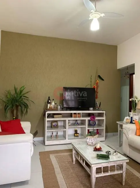 Foto 6 de Casa com 5 quartos à venda, 720m2 em Vila Nova, Cabo Frio - RJ