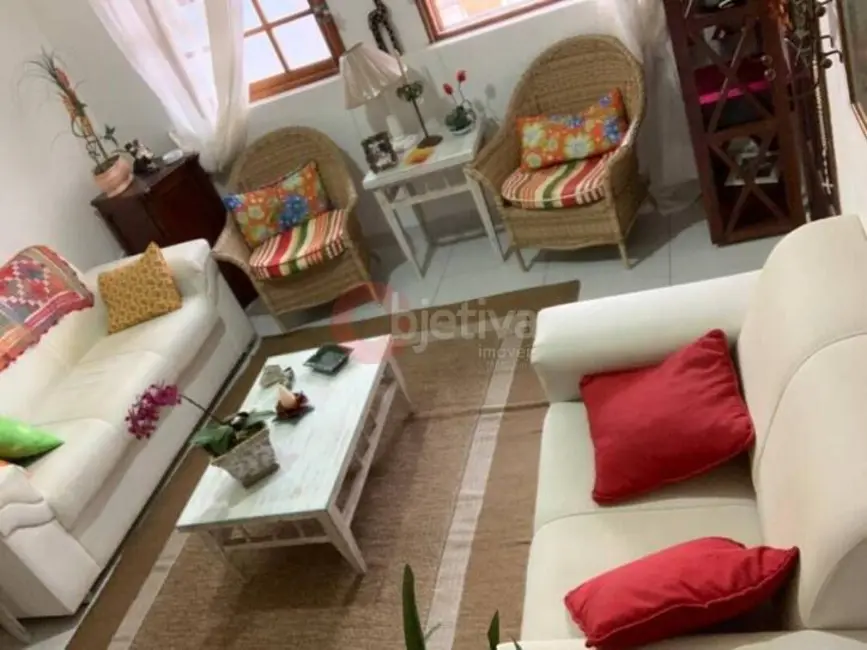 Foto 7 de Casa com 5 quartos à venda, 720m2 em Vila Nova, Cabo Frio - RJ