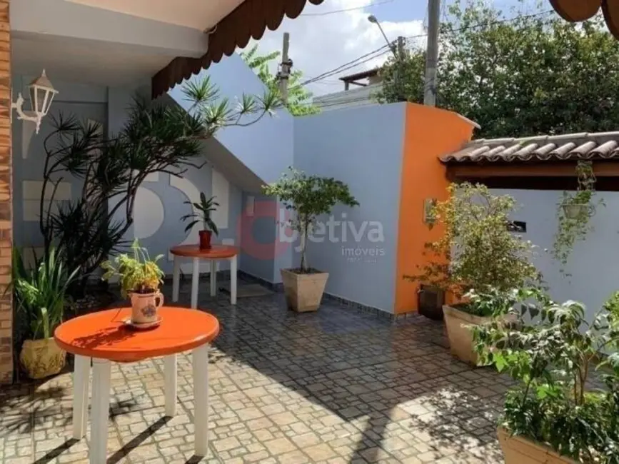 Foto 1 de Casa com 5 quartos à venda, 720m2 em Vila Nova, Cabo Frio - RJ