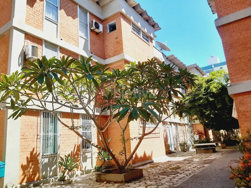 Foto 1 de Apartamento com 2 quartos à venda, 80m2 em Braga, Cabo Frio - RJ