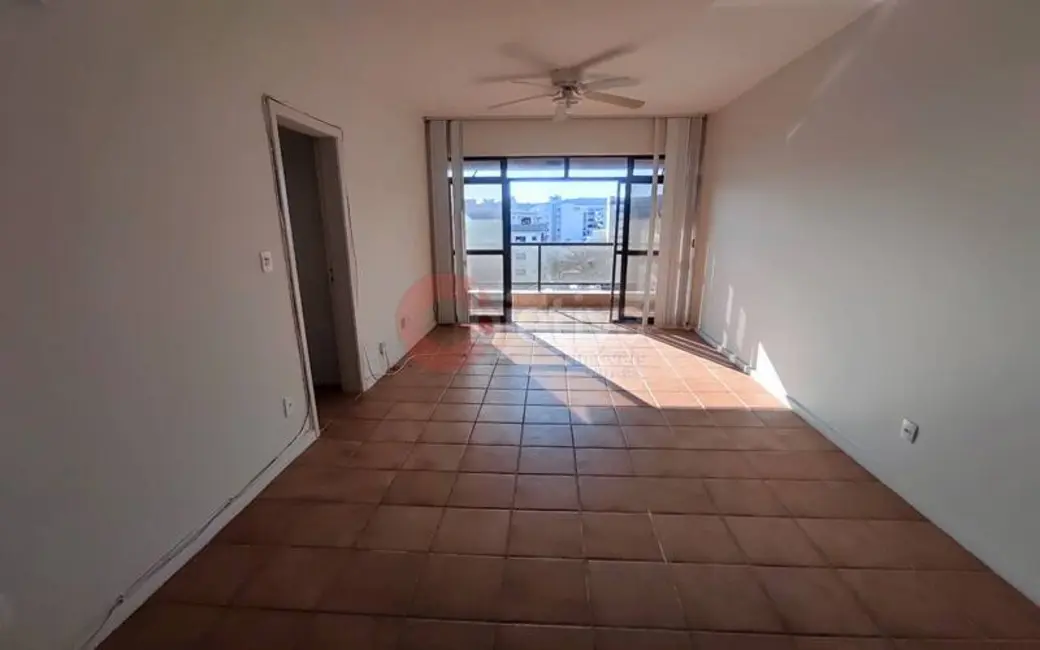 Cobertura com 2 quartos à venda, 200m2 em Centro, Cabo Frio - RJ - imagem 2 Foto 2 de Cobertura com 2 quartos à venda, 200m2 em Centro, Cabo Frio - RJ