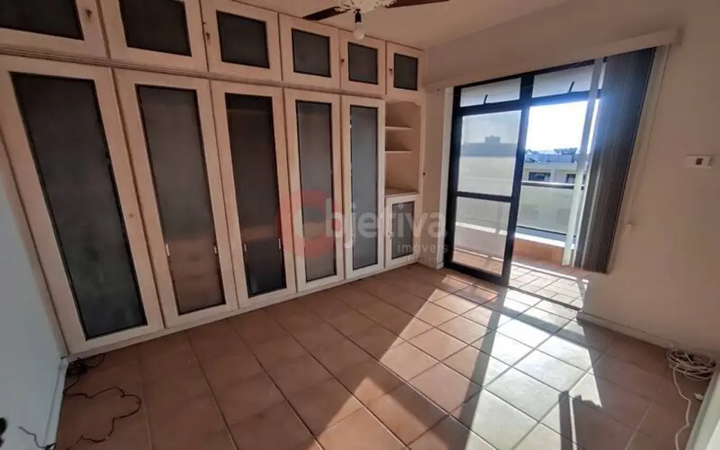 Cobertura com 2 quartos à venda, 200m2 em Centro, Cabo Frio - RJ - imagem 6 Foto 6 de Cobertura com 2 quartos à venda, 200m2 em Centro, Cabo Frio - RJ