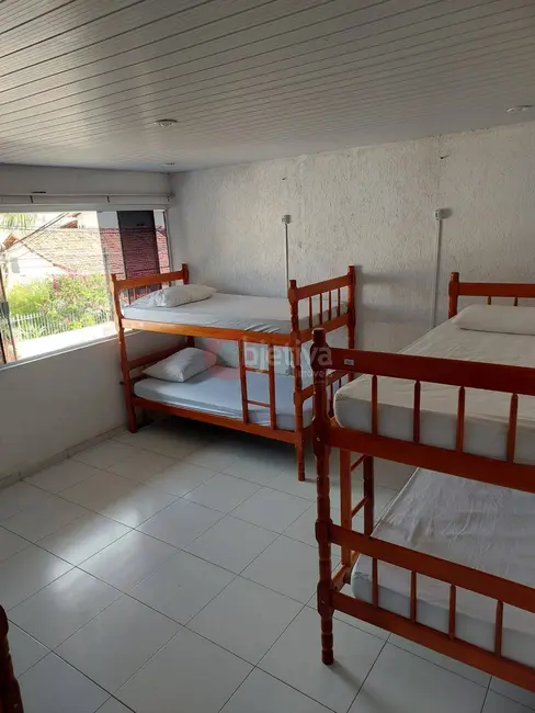 Foto 2 de Casa com 11 quartos à venda, 360m2 em Jardim Excelsior, Cabo Frio - RJ