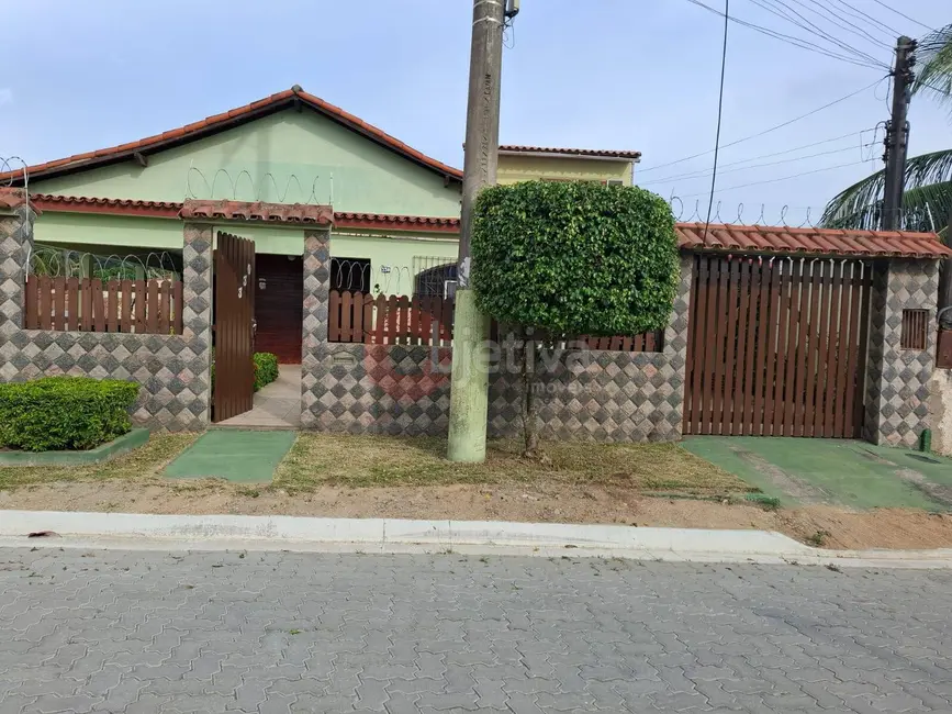 Casa com 3 quartos à venda, 93m2 em Iguaba Grande - RJ - imagem 1 Foto 1 de Casa com 3 quartos à venda, 93m2 em Iguaba Grande - RJ