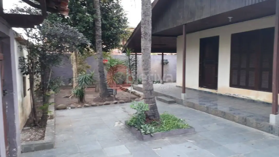 Foto 5 de Casa com 4 quartos à venda, 150m2 em Braga, Cabo Frio - RJ