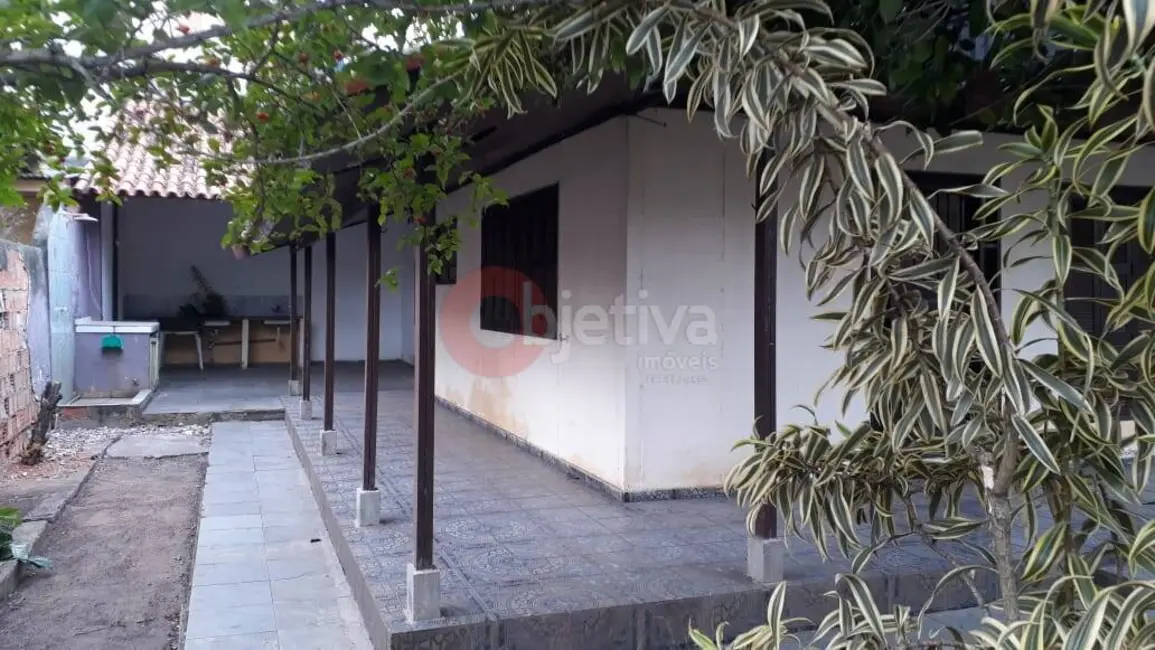 Foto 1 de Casa com 4 quartos à venda, 150m2 em Braga, Cabo Frio - RJ
