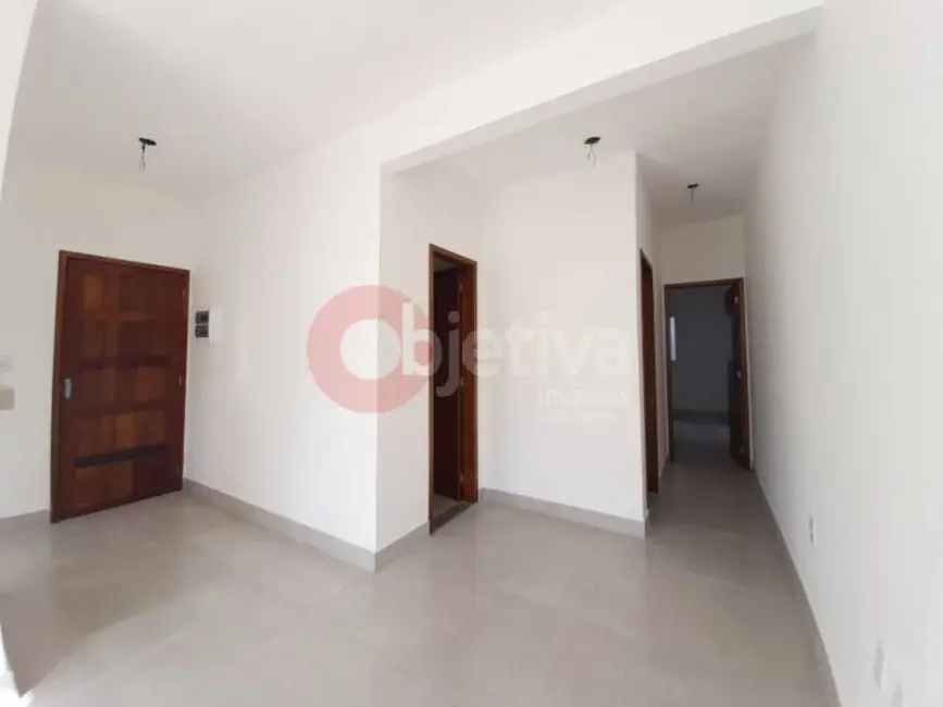 Foto 4 de Casa com 2 quartos à venda, 120m2 em Parque Balneário São Francisco, Cabo Frio - RJ
