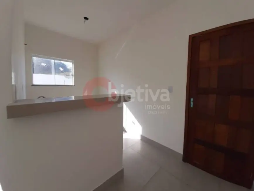 Foto 5 de Casa com 2 quartos à venda, 120m2 em Parque Balneário São Francisco, Cabo Frio - RJ