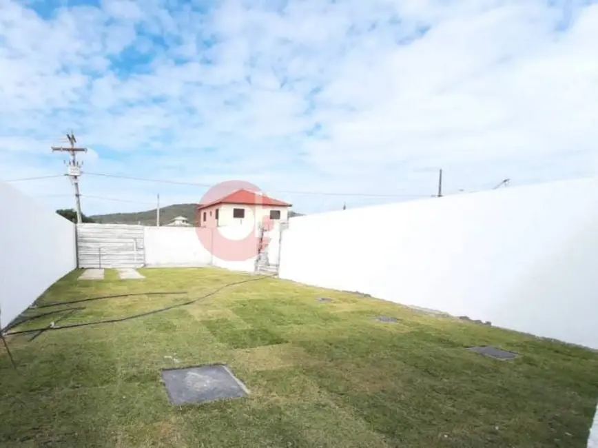 Foto 1 de Casa com 2 quartos à venda, 120m2 em Parque Balneário São Francisco, Cabo Frio - RJ