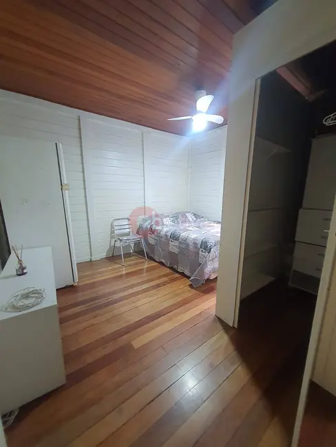 Foto 5 de Casa com 5 quartos à venda, 160m2 em Braga, Cabo Frio - RJ