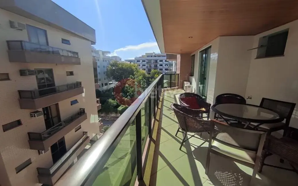 Foto 8 de Apartamento com 3 quartos à venda, 182m2 em Algodoal, Cabo Frio - RJ