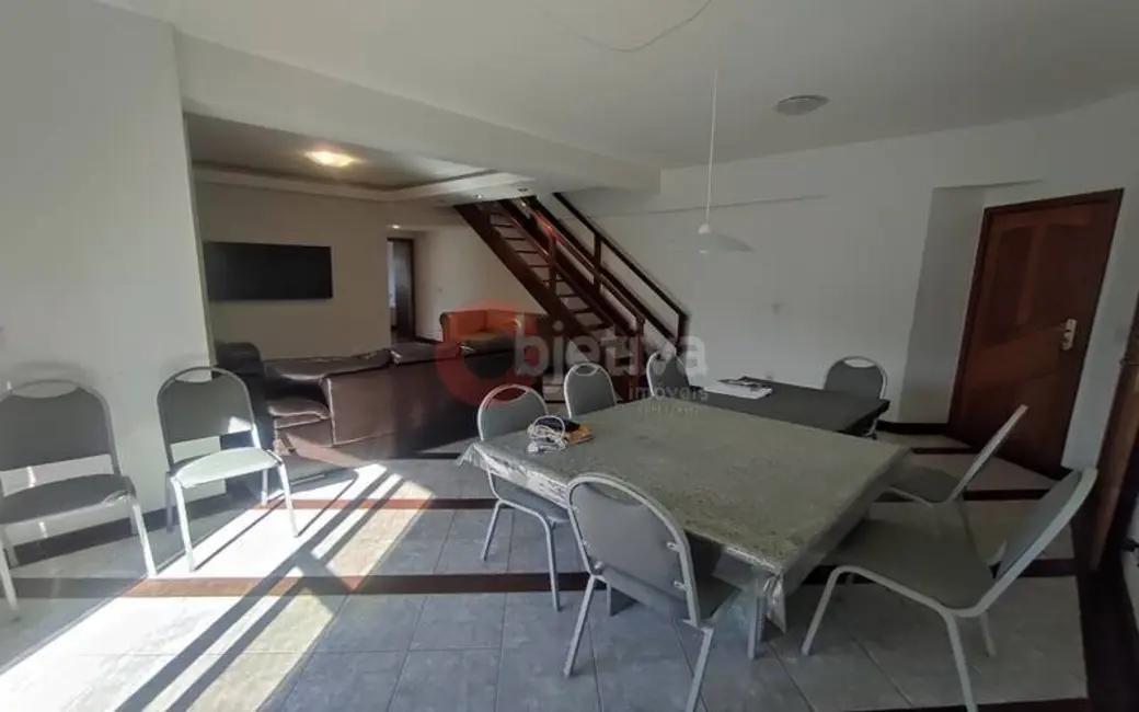 Cobertura com 4 quartos à venda, 220m2 em Vila Nova, Cabo Frio - RJ - imagem 3 Foto 3 de Cobertura com 4 quartos à venda, 220m2 em Vila Nova, Cabo Frio - RJ