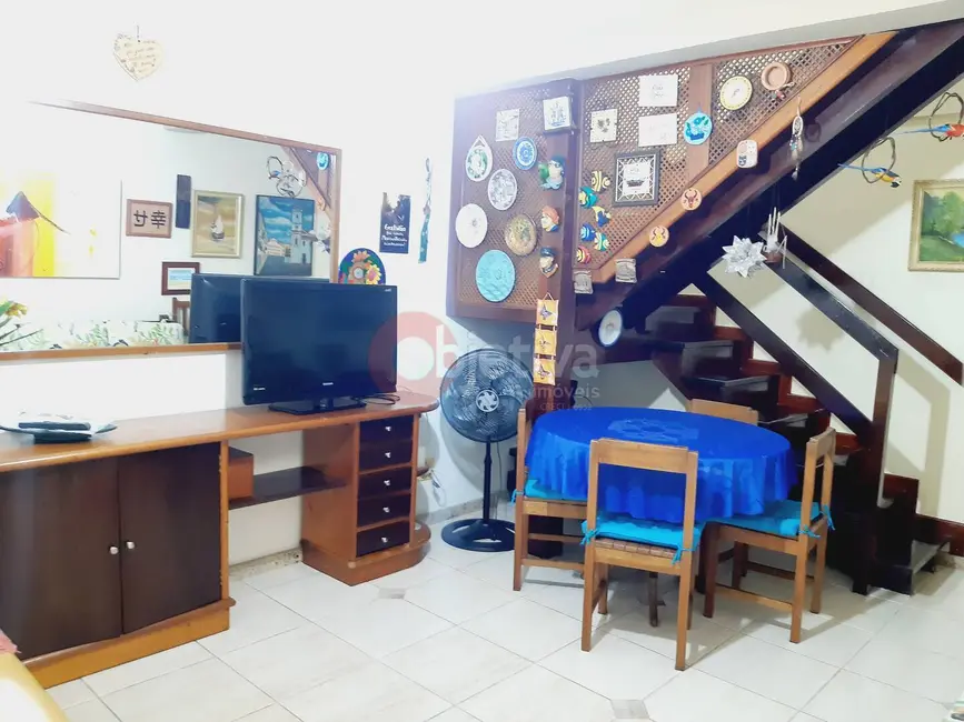 Foto 4 de Casa com 3 quartos à venda, 133m2 em Peró, Cabo Frio - RJ