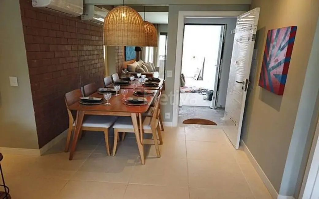 Foto 4 de Cobertura com 2 quartos à venda, 143m2 em Algodoal, Cabo Frio - RJ