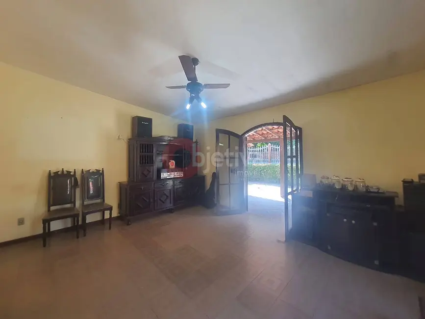 Foto 9 de Casa com 4 quartos à venda, 250m2 em Cabo Frio - RJ