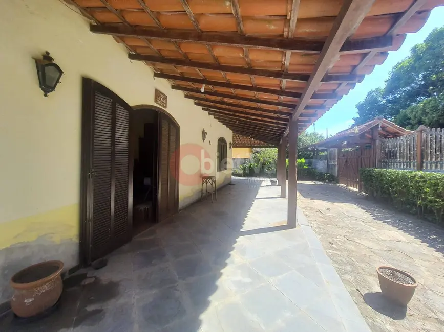 Foto 3 de Casa com 4 quartos à venda, 250m2 em Cabo Frio - RJ