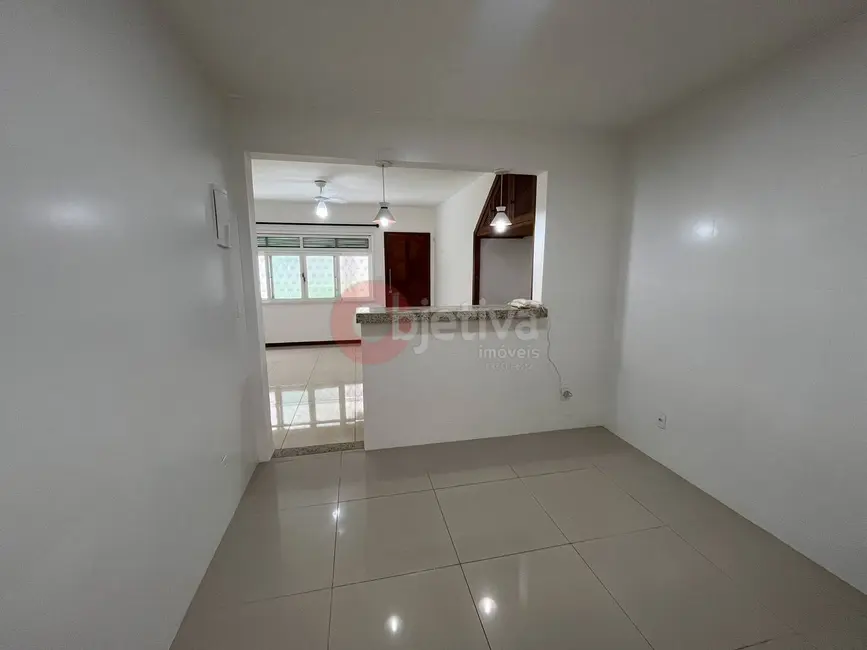 Apartamento com 3 quartos à venda, 100m2 em Braga, Cabo Frio - RJ - imagem 5 Foto 5 de Apartamento com 3 quartos à venda, 100m2 em Braga, Cabo Frio - RJ