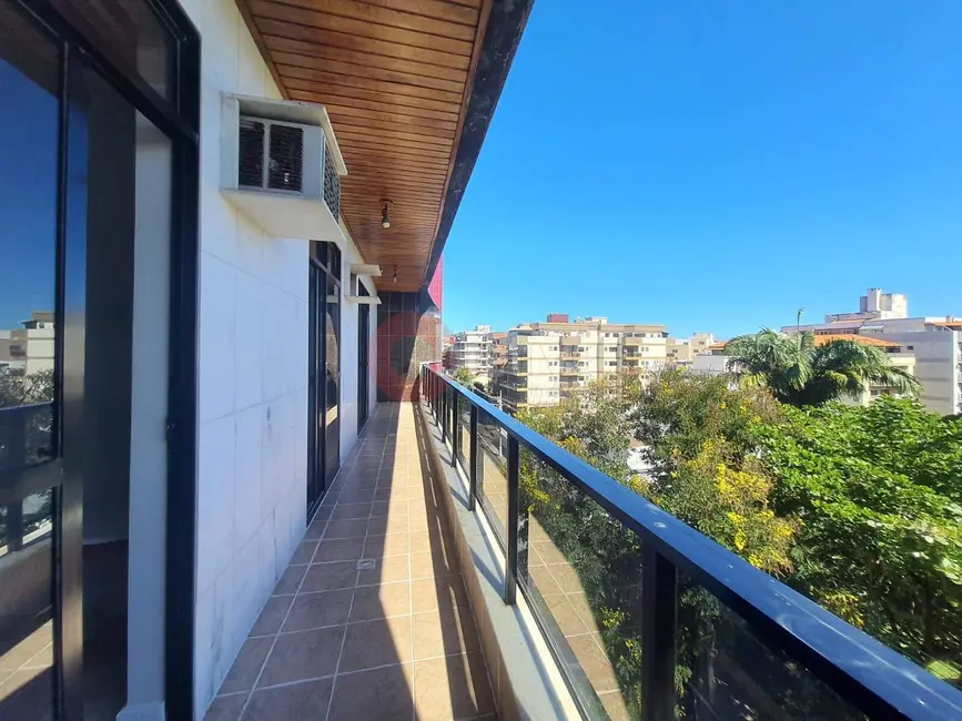 Foto 4 de Cobertura com 3 quartos à venda, 175m2 em Cabo Frio - RJ