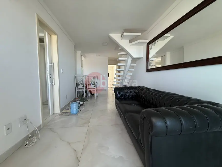 Foto 1 de Apartamento à venda e para alugar, 70m2 em Braga, Cabo Frio - RJ