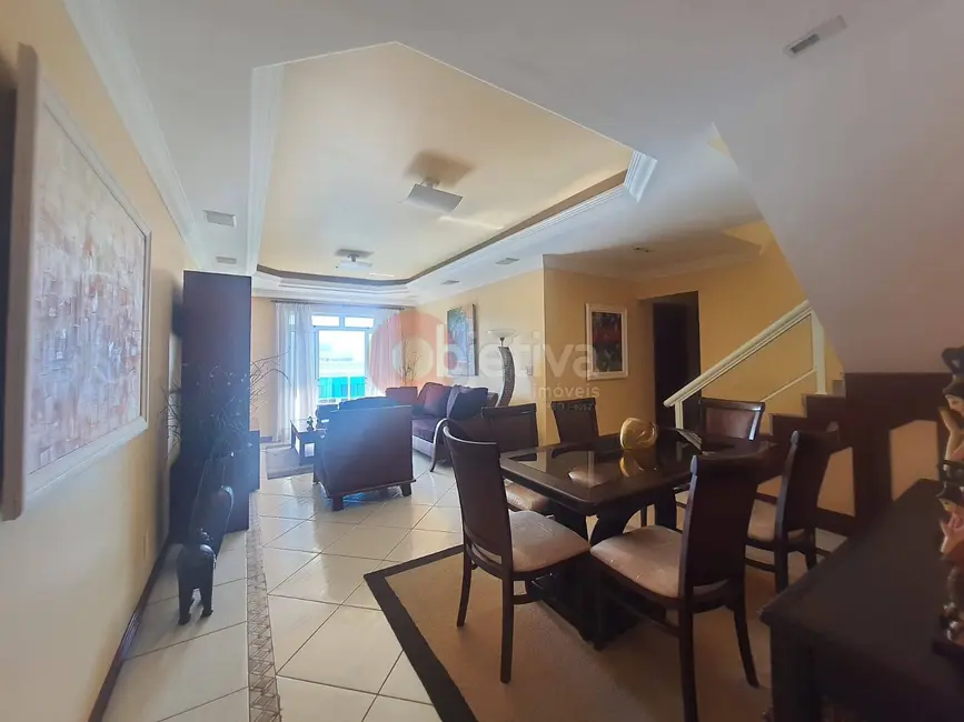 Foto 2 de Cobertura com 4 quartos à venda, 290m2 em Algodoal, Cabo Frio - RJ
