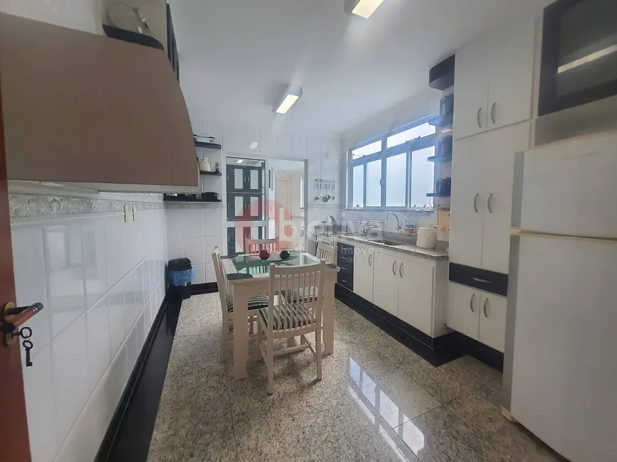 Cobertura com 4 quartos à venda, 290m2 em Algodoal, Cabo Frio - RJ - imagem 9 Foto 9 de Cobertura com 4 quartos à venda, 290m2 em Algodoal, Cabo Frio - RJ