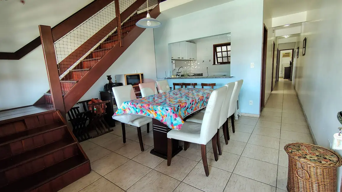 Foto 1 de Apartamento com 4 quartos à venda, 162m2 em Peró, Cabo Frio - RJ