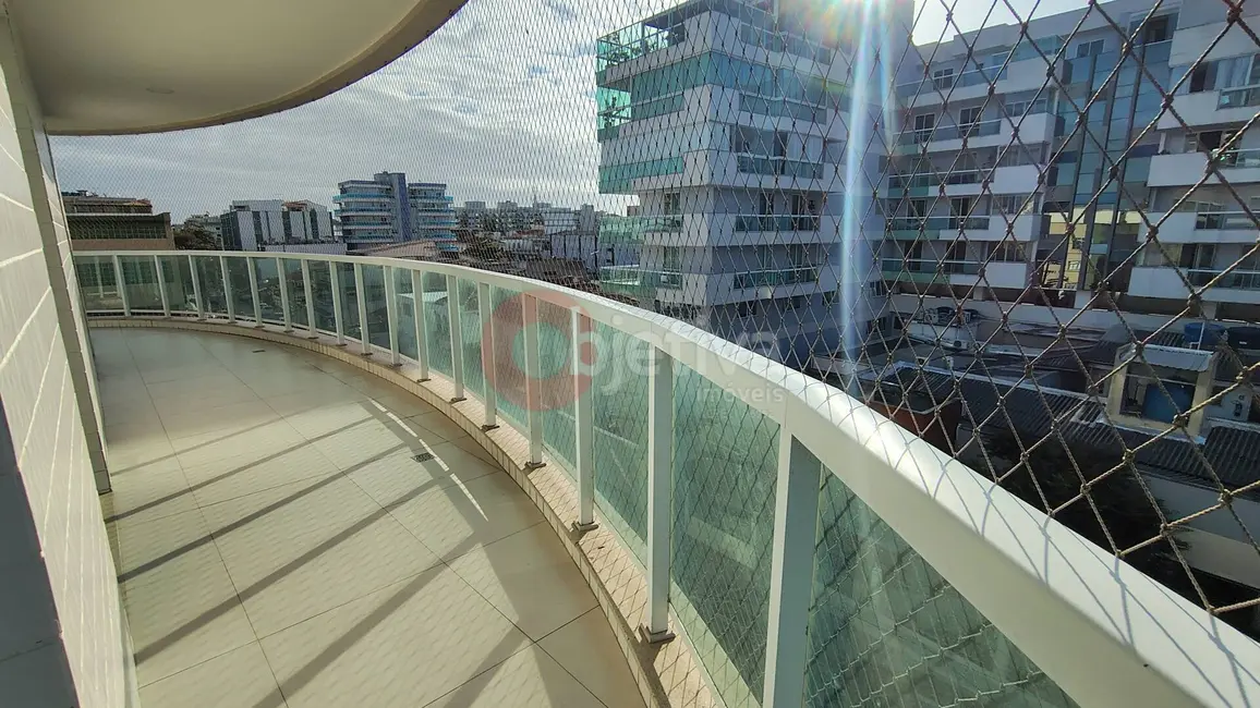 Foto 1 de Apartamento com 3 quartos para alugar, 145m2 em Centro, Cabo Frio - RJ