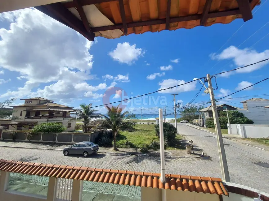 Foto 2 de Casa com 4 quartos à venda e para alugar, 190m2 em Cabo Frio - RJ