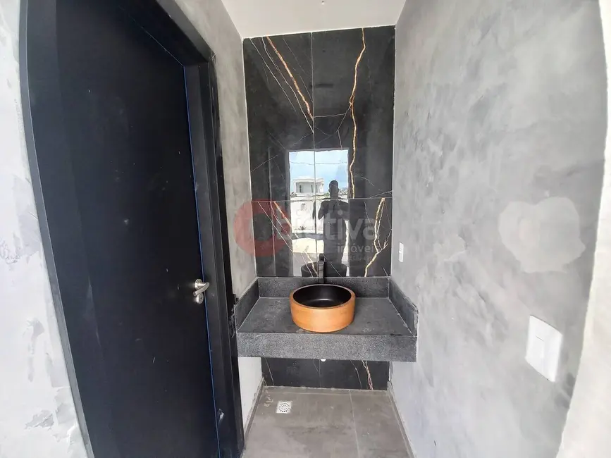 Casa de Condomínio com 4 quartos à venda, 283m2 em Ogiva, Cabo Frio - RJ - imagem 7 Foto 7 de Casa de Condomínio com 4 quartos à venda, 283m2 em Ogiva, Cabo Frio - RJ