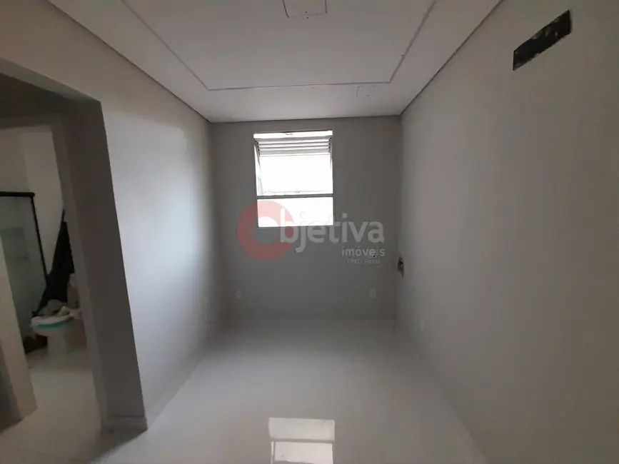 Foto 8 de Apartamento com 3 quartos à venda, 107m2 em Cabo Frio - RJ