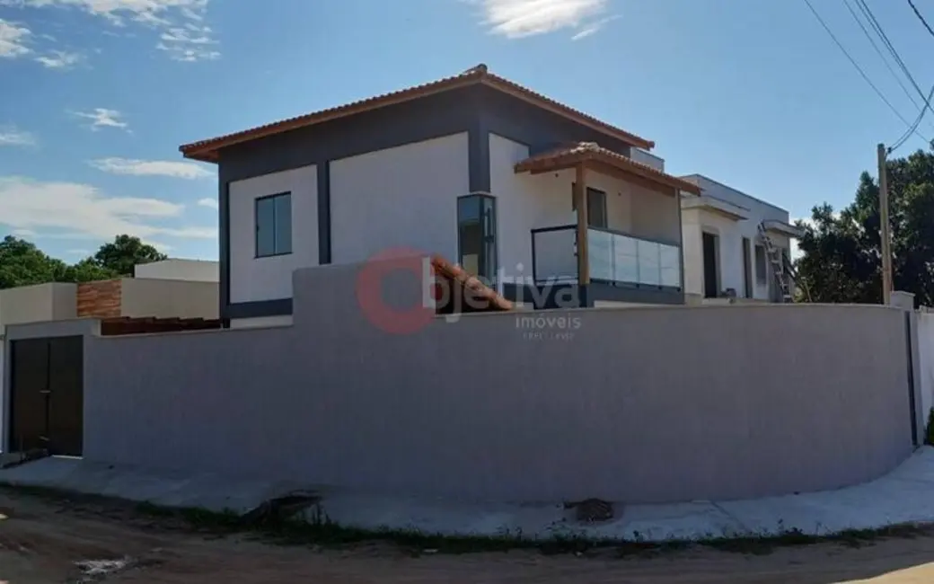 Casa com 3 quartos à venda, 100m2 em Cabo Frio - RJ - imagem 1 Foto 1 de Casa com 3 quartos à venda, 100m2 em Cabo Frio - RJ