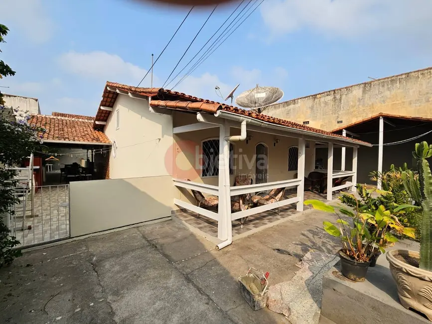 Foto 2 de Casa com 3 quartos à venda, 600m2 em Jardim Flamboyant, Cabo Frio - RJ