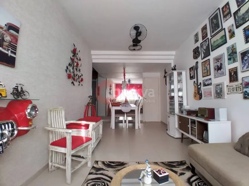 Foto 2 de Cobertura com 4 quartos à venda, 143m2 em Algodoal, Cabo Frio - RJ