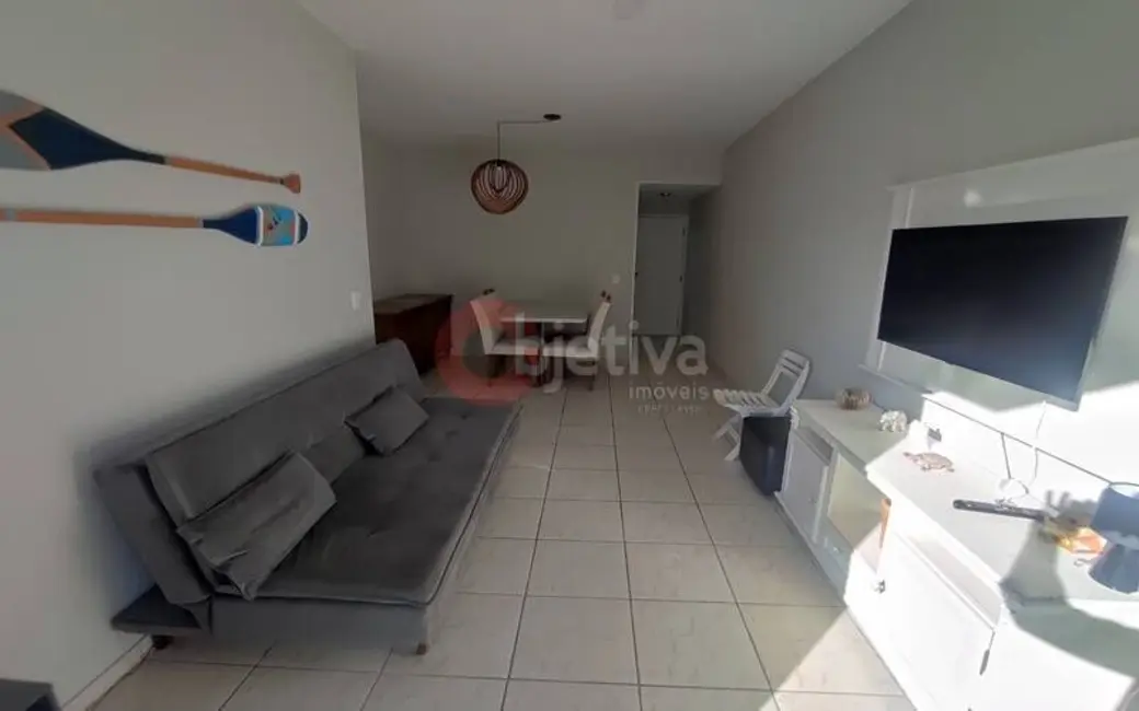 Foto 3 de Apartamento com 3 quartos à venda, 75m2 em Cabo Frio - RJ