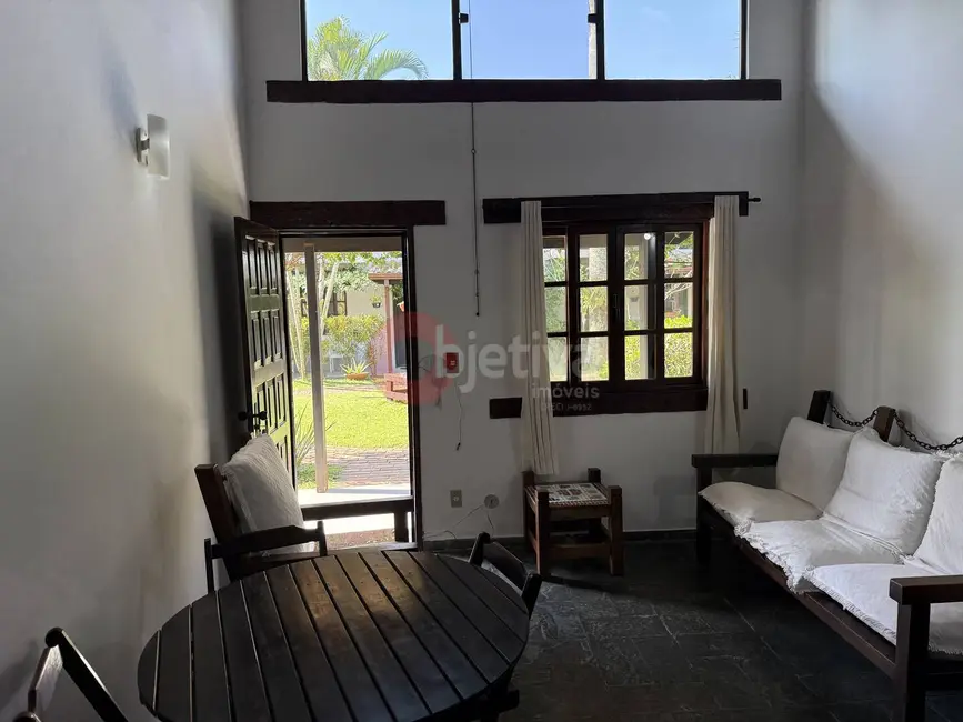 Foto 6 de Casa de Condomínio com 2 quartos à venda, 135m2 em Ogiva, Cabo Frio - RJ