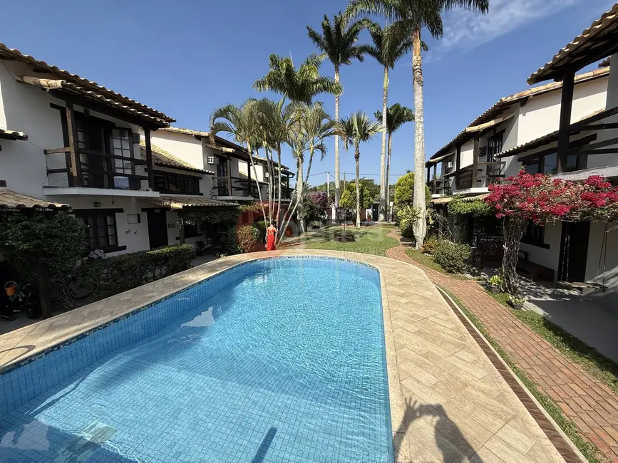Foto 2 de Casa de Condomínio com 2 quartos à venda, 135m2 em Ogiva, Cabo Frio - RJ