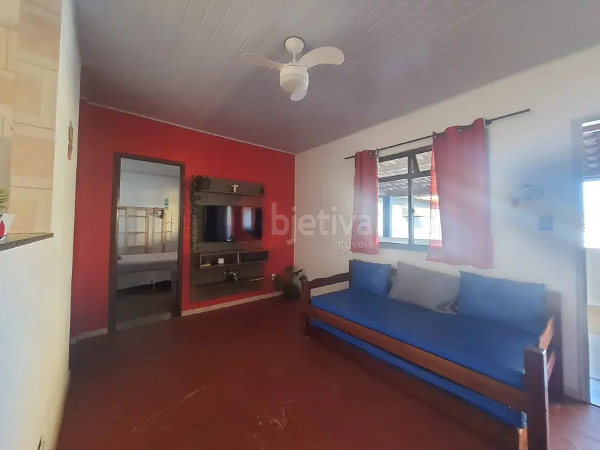 Foto 9 de Casa com 9 quartos à venda, 297m2 em Parque Burle, Cabo Frio - RJ