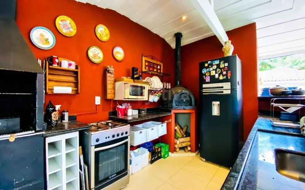 Foto 9 de Casa com 4 quartos à venda e para alugar, 680m2 em Praia do Siqueira, Cabo Frio - RJ