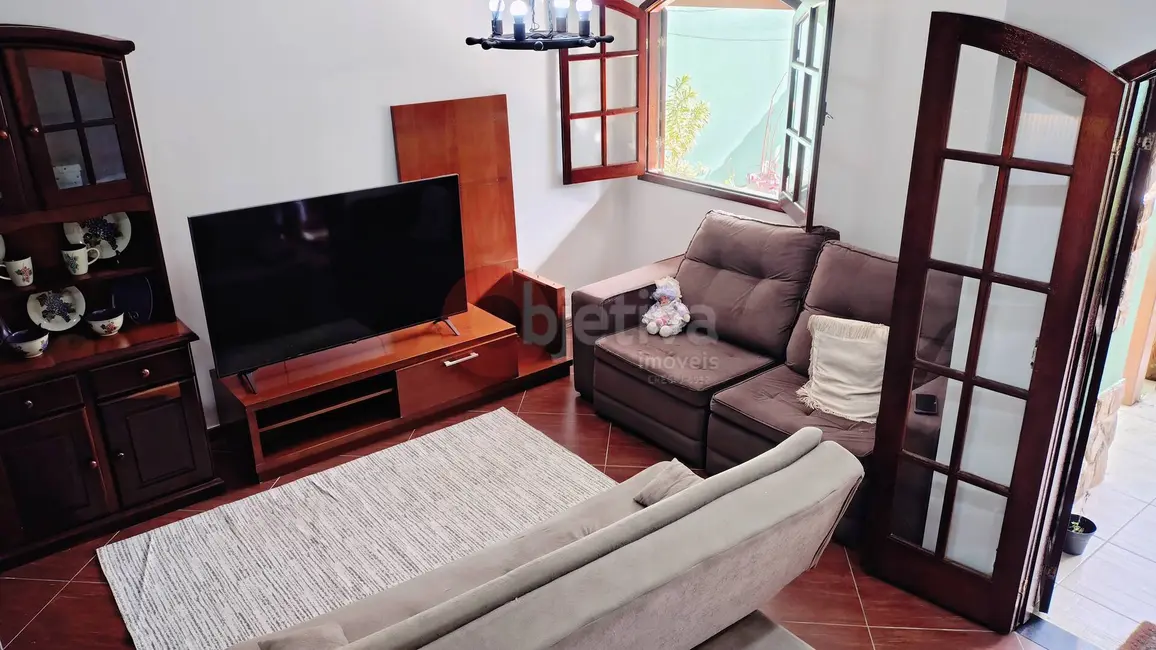 Foto 4 de Casa com 4 quartos à venda, 157m2 em Cabo Frio - RJ