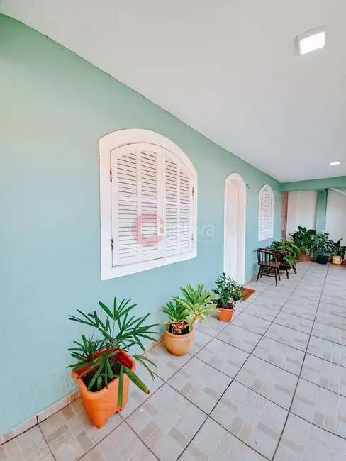 Foto 4 de Casa com 5 quartos à venda, 150m2 em Braga, Cabo Frio - RJ