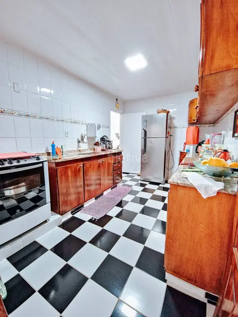 Foto 7 de Casa com 5 quartos à venda, 150m2 em Braga, Cabo Frio - RJ