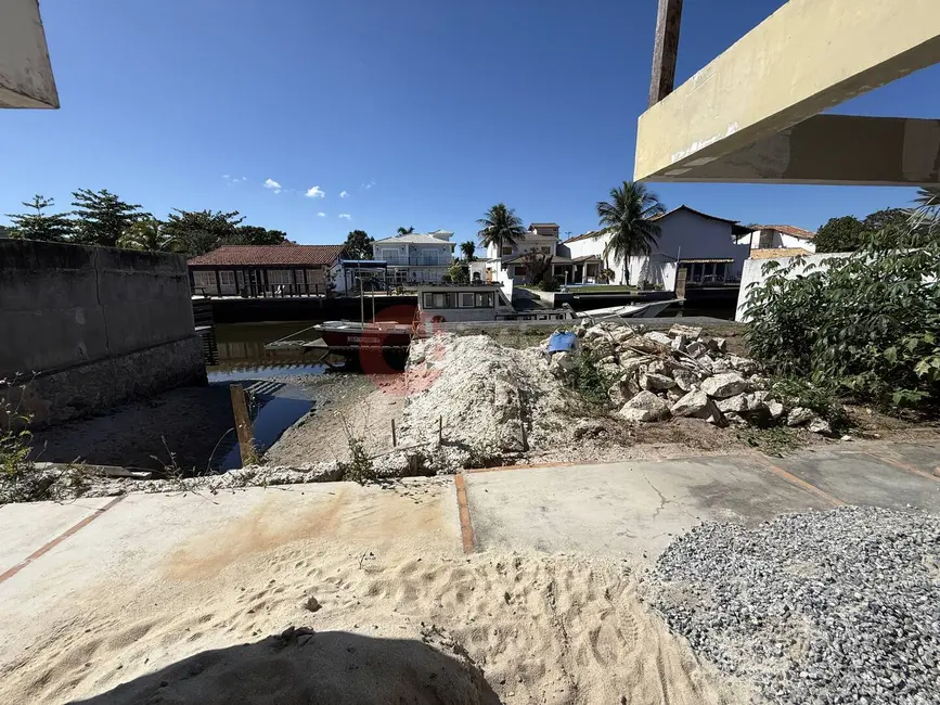 Foto 2 de Casa com 4 quartos à venda em Ogiva, Cabo Frio - RJ