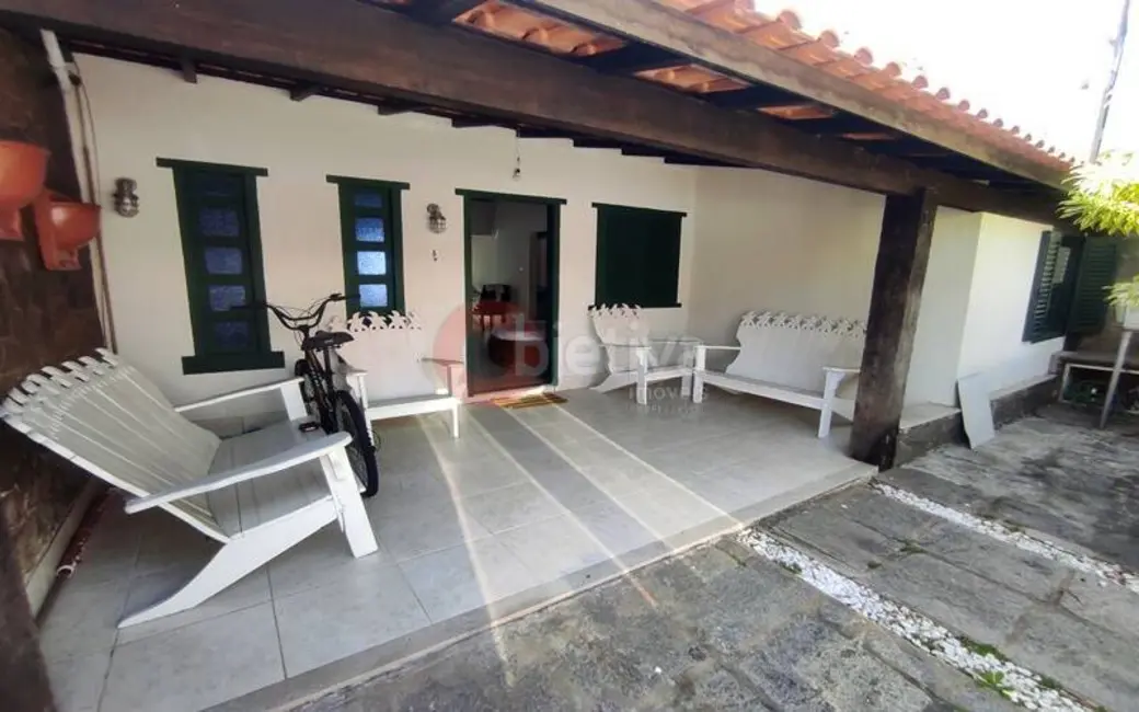 Foto 1 de Casa com 3 quartos à venda, 100m2 em Palmeiras, Cabo Frio - RJ