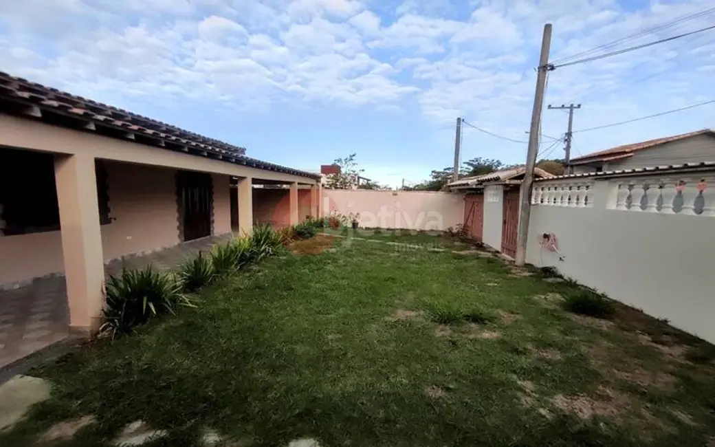 Foto 6 de Casa com 4 quartos à venda, 600m2 em Cabo Frio - RJ