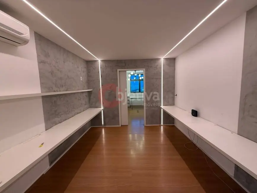 Foto 1 de Sala Comercial à venda e para alugar, 35m2 em Jardim Flamboyant, Cabo Frio - RJ