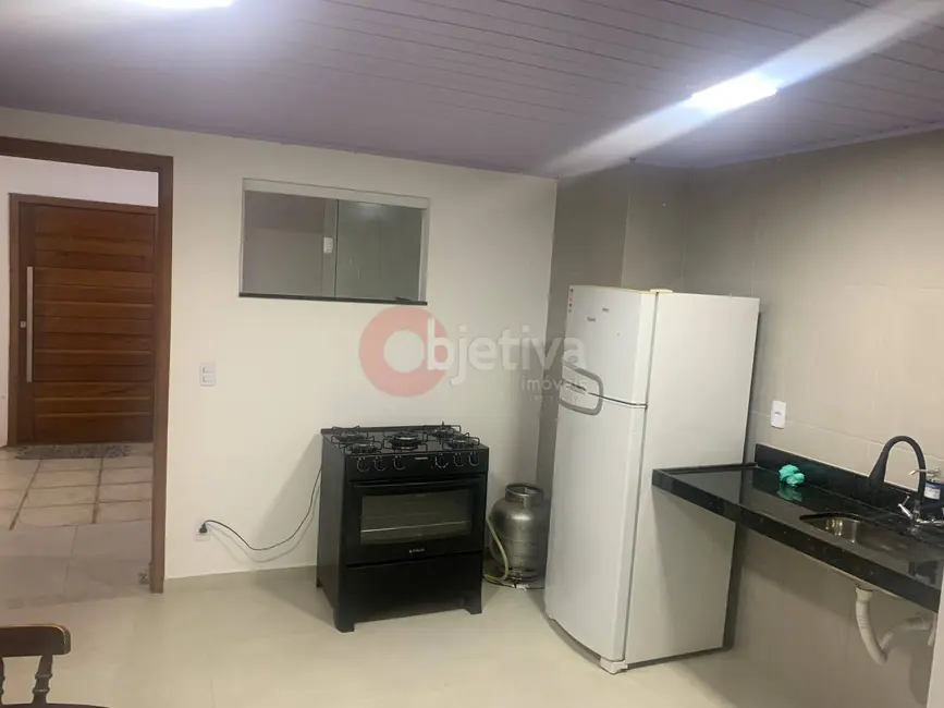 Foto 3 de Apartamento com 2 quartos para alugar, 70m2 em Jardim Flamboyant, Cabo Frio - RJ