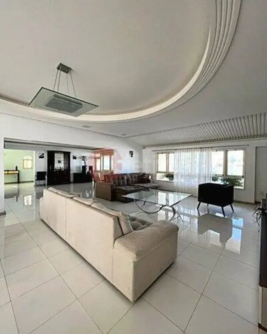 Foto 2 de Casa com 6 quartos à venda, 2090m2 em São Bento, Cabo Frio - RJ