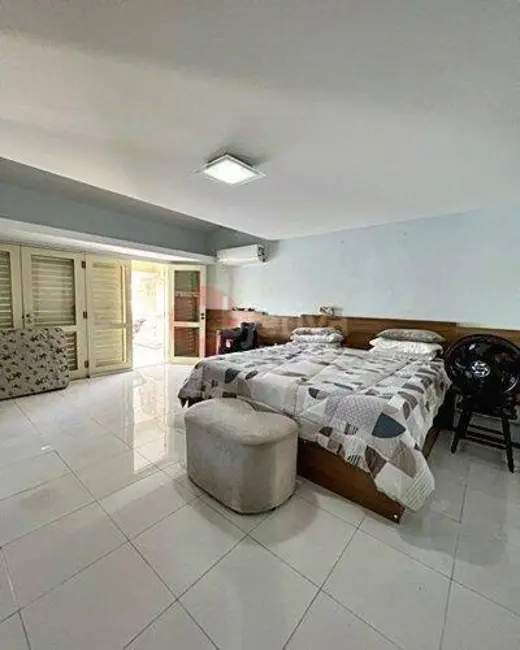 Foto 8 de Casa com 6 quartos à venda, 2090m2 em São Bento, Cabo Frio - RJ
