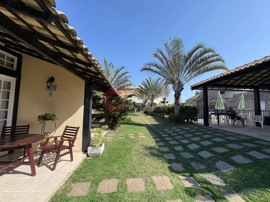 Foto 2 de Casa de Condomínio com 3 quartos à venda, 102m2 em Cabo Frio - RJ